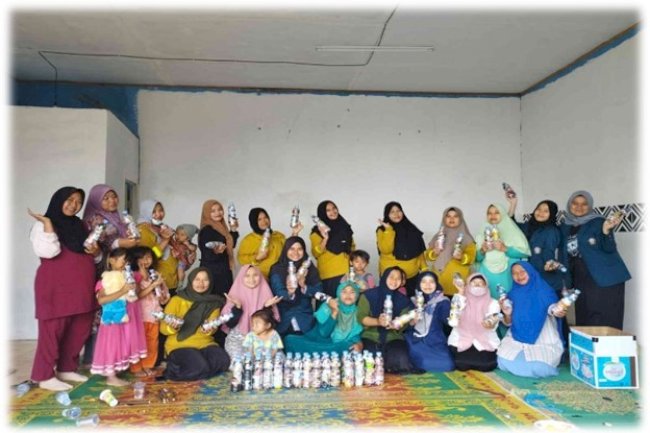 INOVASI “PELITA DUNIA” “Pemanfaatan Limbah Plastik rumah TAngga di posyanDU” POSYANDU ILP DESA GENTAN KEC. GANTIWARNO KAB. KLATEN