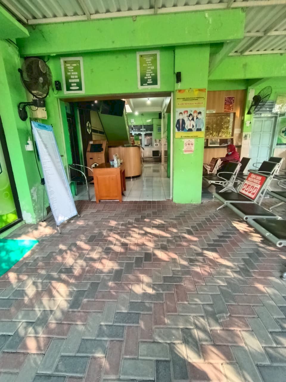 JENIS-JENIS LAYANAN DAN TARIF LAYANAN PUSKESMAS GANTIWARNO